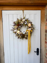 Load image into Gallery viewer, Biscotti & Shortbread Pomwreath - approx 35cm