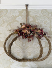 Load image into Gallery viewer, Pumpkin shaped Berries Pomwreath - approx 35cm