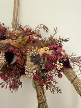 Load image into Gallery viewer, Pumpkin shaped Berries Pomwreath - approx 35cm