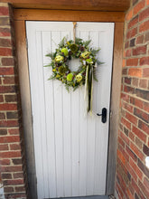 Load image into Gallery viewer, Peppermint & Pistachio Pomwreath - approx 35cm