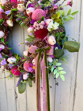 Load image into Gallery viewer, Sweet Bonbon Pomwreath - approx 35cm