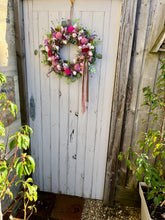 Load image into Gallery viewer, Sweet Bonbon Pomwreath - approx 35cm