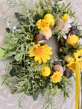 Load image into Gallery viewer, Sweet Easter Pomwreath - approx 20cm