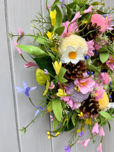 Load image into Gallery viewer, Pistachio Pastel Pomwreath - approx 25cm
