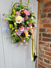 Load image into Gallery viewer, Pistachio Pastel Pomwreath - approx 25cm
