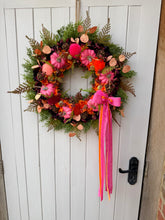 Load image into Gallery viewer, Pink Pumpkin Pomwreath - approx 35cm.
