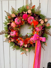 Load image into Gallery viewer, Pink Pumpkin Pomwreath - approx 35cm.
