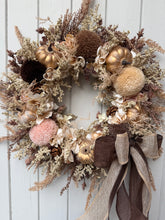 Load image into Gallery viewer, Autumn Mist Pomwreath - approx 30cm.

