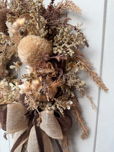 Load image into Gallery viewer, Autumn Mist Pomwreath - approx 30cm.
