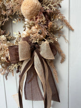 Load image into Gallery viewer, Autumn Mist Pomwreath - approx 30cm.
