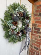 Load image into Gallery viewer, Striped Bow Pomwreath  - approx 35cm
