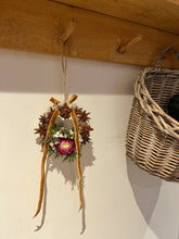 Load image into Gallery viewer, Star Anise Festive Pomwreath - approx 11cm.
