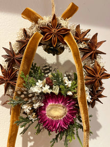 Star Anise Festive Pomwreath - approx 11cm.