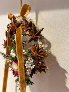 Star Anise Festive Pomwreath - approx 11cm.