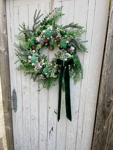 Peppermint Twilight Woodland Walk Pomwreath - approx 35cm