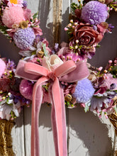 Load image into Gallery viewer, Pomwreath Bunny - approx 35cm by 35cm
