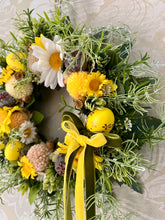 Load image into Gallery viewer, Sweet Easter Pomwreath - approx 20cm
